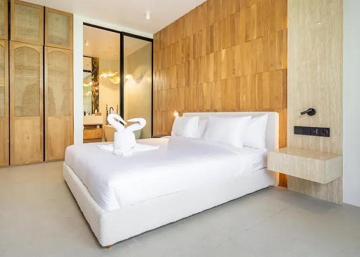 Ardhana - Luxury Pool With Scenic Views *