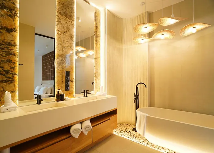 Ardhana - Luxury Pool With Scenic Views *